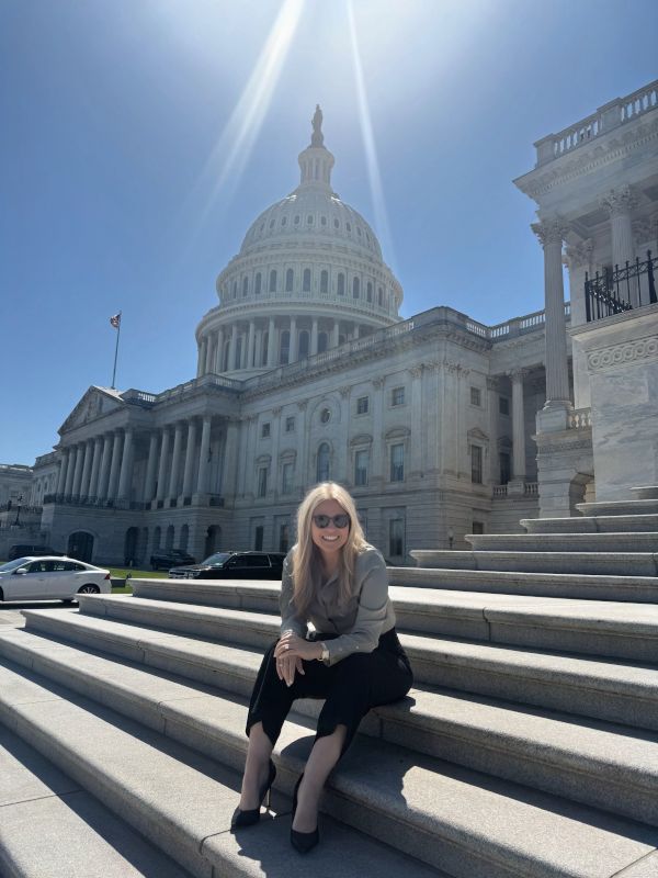 Andie Working on Capitol Hill